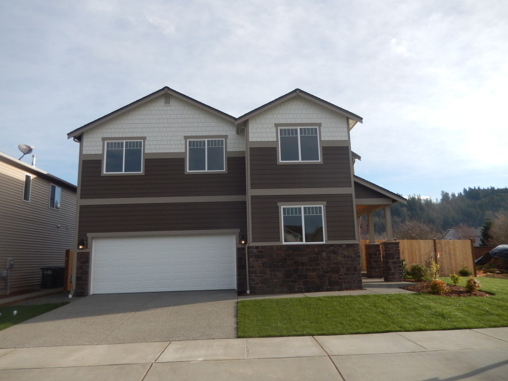 4 Beds 2.5 bath homes in Orting