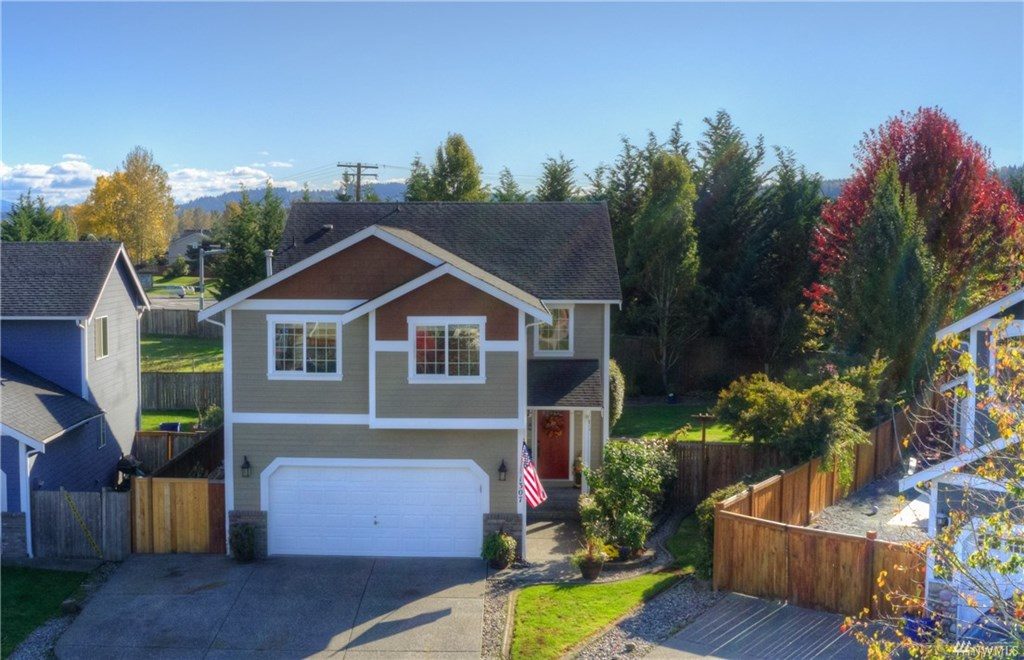 5 Beds 2.5 bath homes in Orting