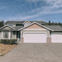 Beautiful 4 BR Home in Orting!